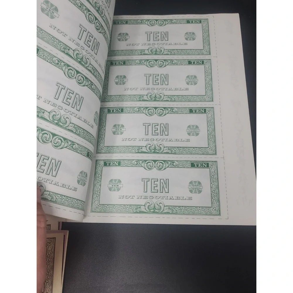 Walt Disney Productions 1967 1st Edition HAPPIEST MILLIONAIRE Money Book